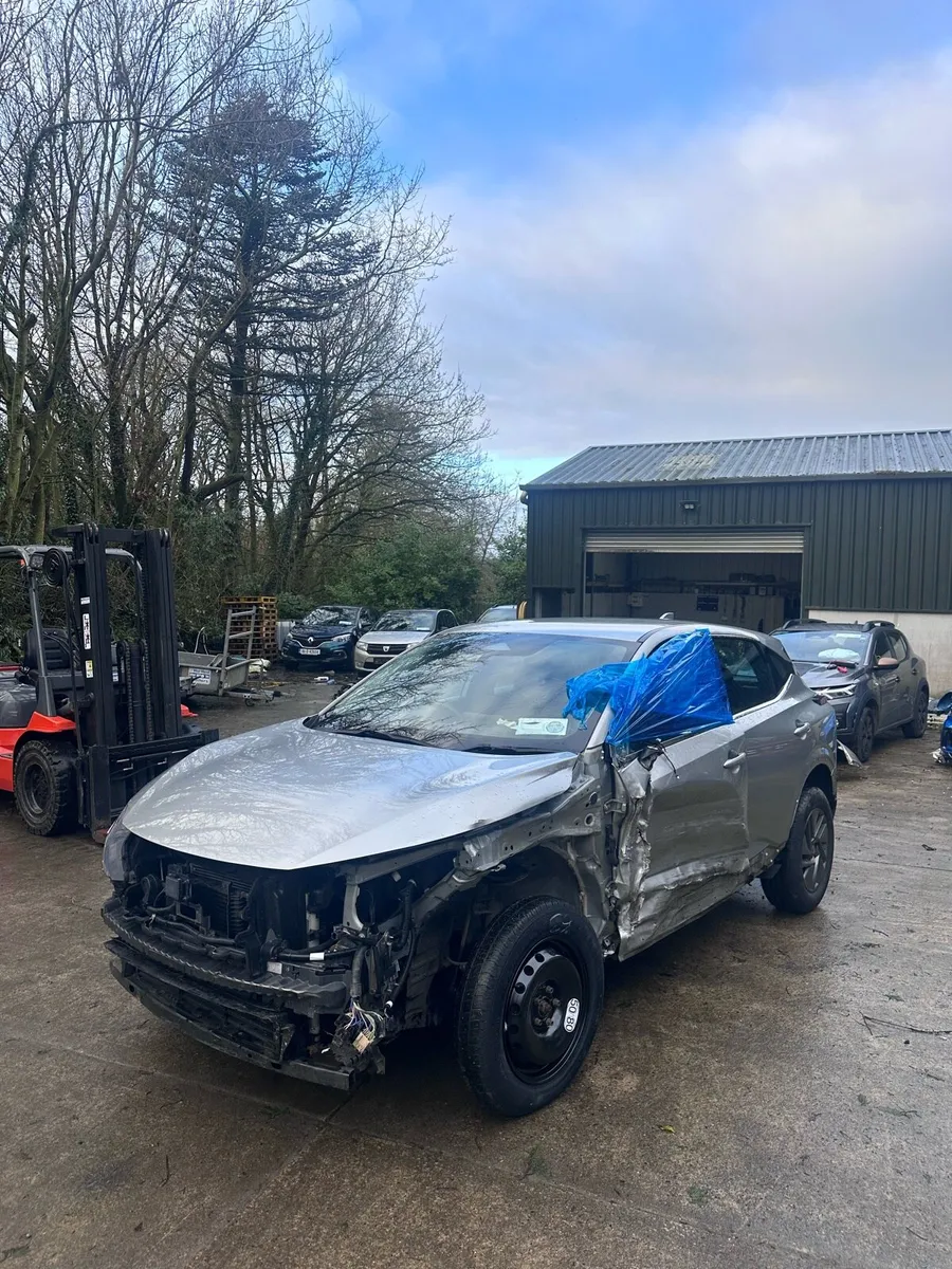 2022 Nissan Qashqai - Image 3