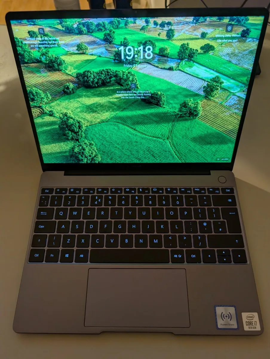 Huawei  laptop -  Intel i7 - 16GB - Windows 11 - Image 1