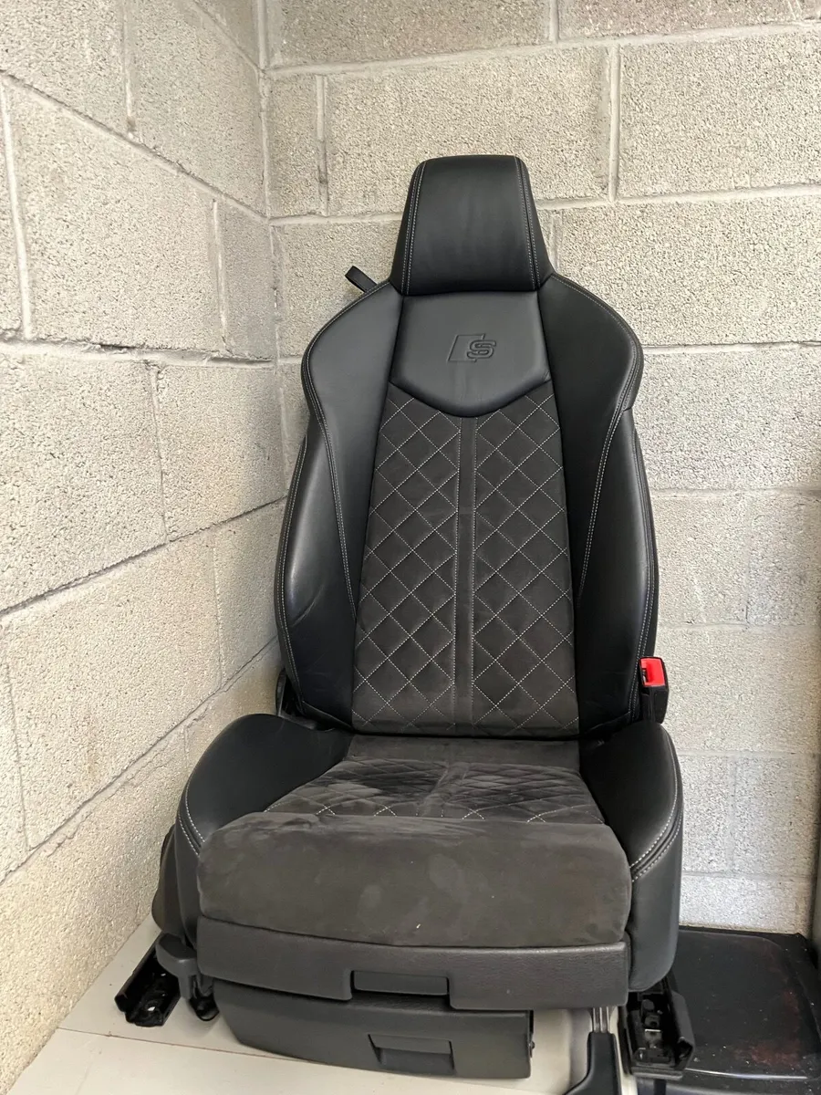 Audi TTS front seats - Image 3