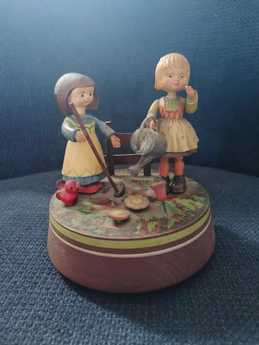 Antique ANRI Its a Small World Music Box - Image 1