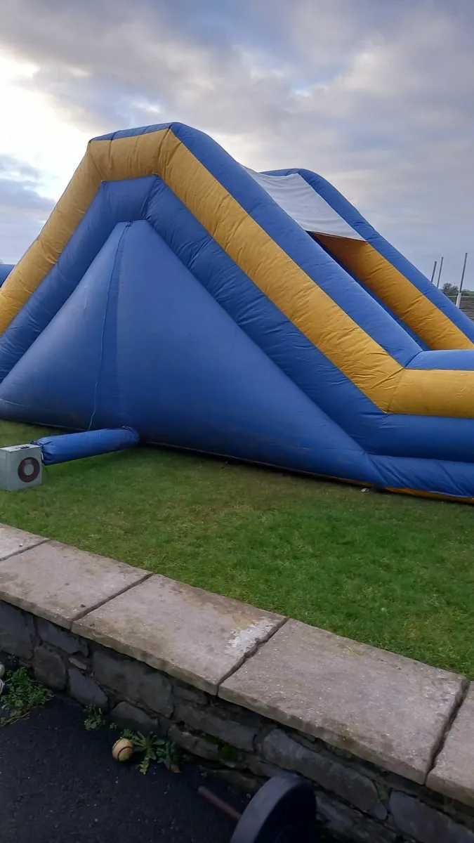 Bouncy castle slide obstacles - Image 4