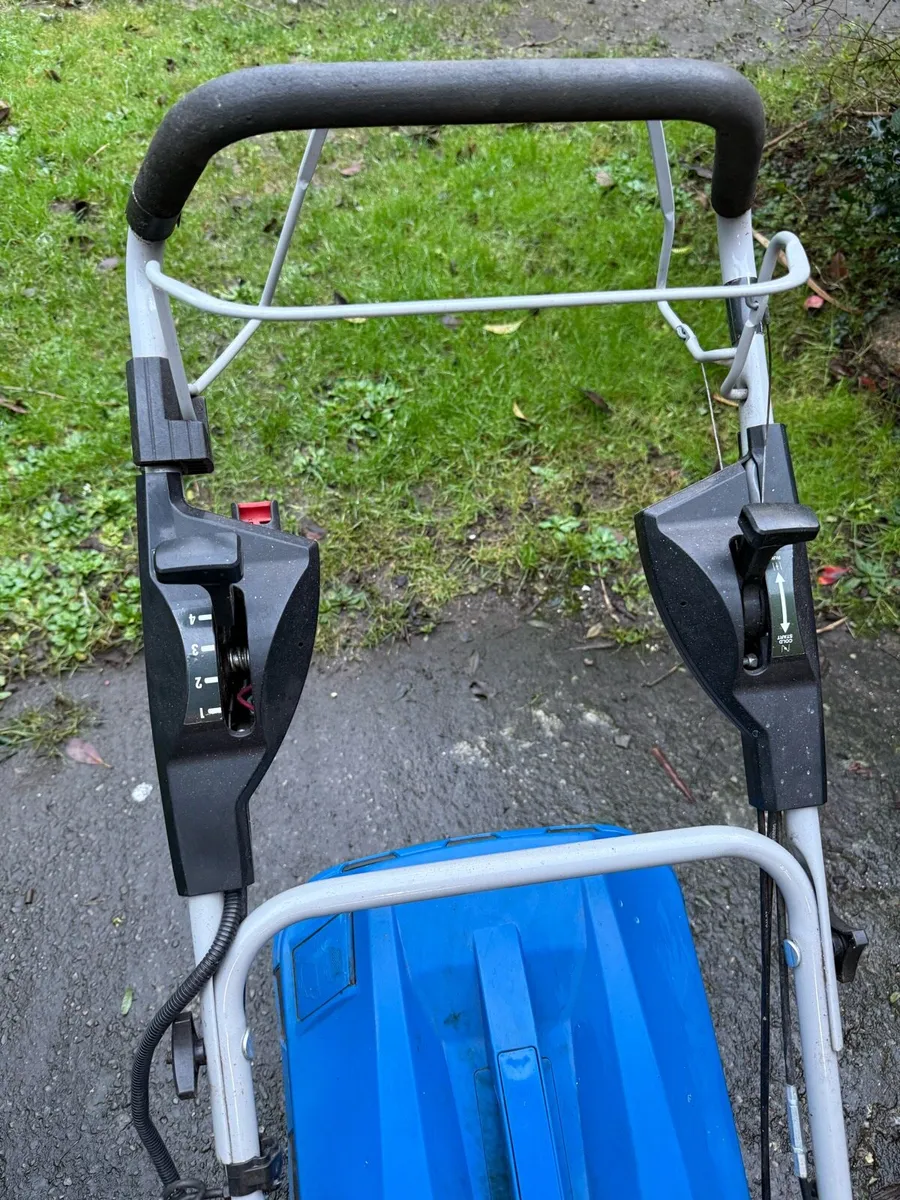 Petrol Lawnmower - Hyundai Self Propelled - Image 4