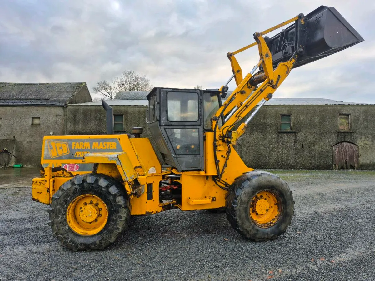 JCB 412 Farm Master Plus - Image 1