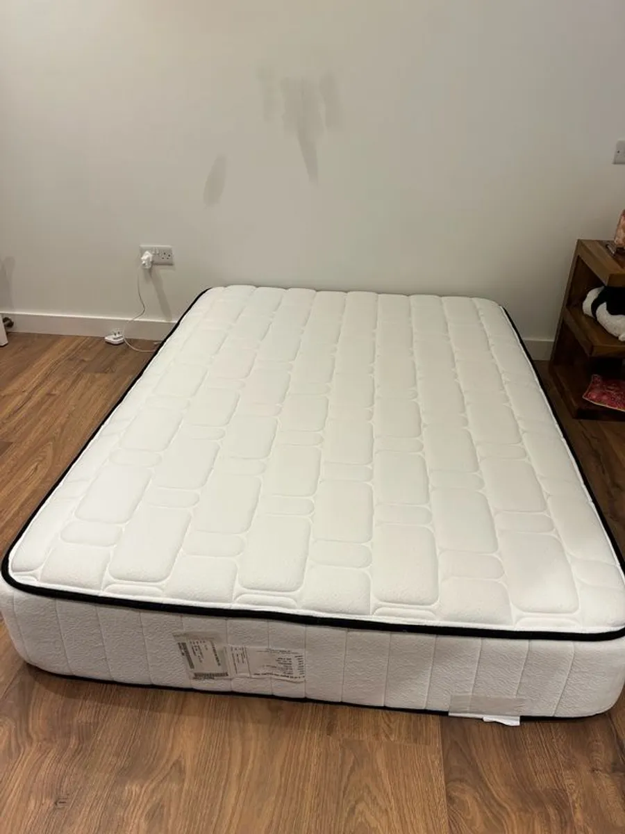 King Koil Might Original 4ft6 Mattress - Lightly Used, Excellent Condition - Image 2