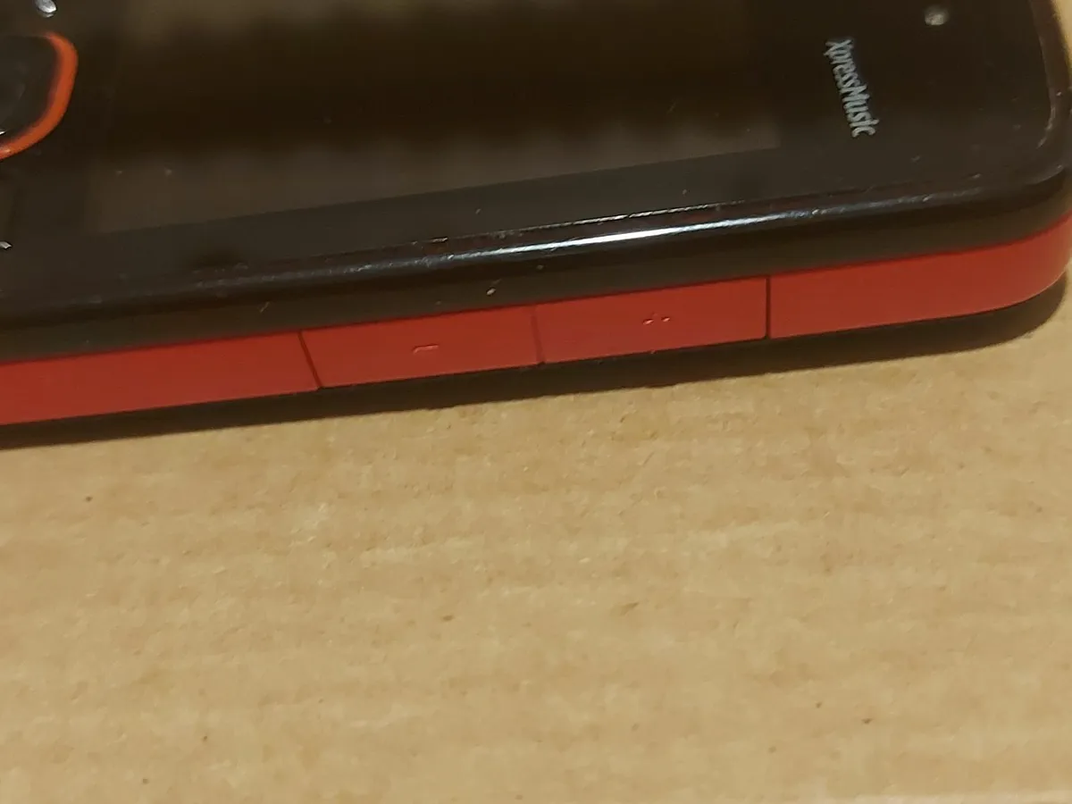 Nokia Express Music Model 5220 mobile phone - Image 4