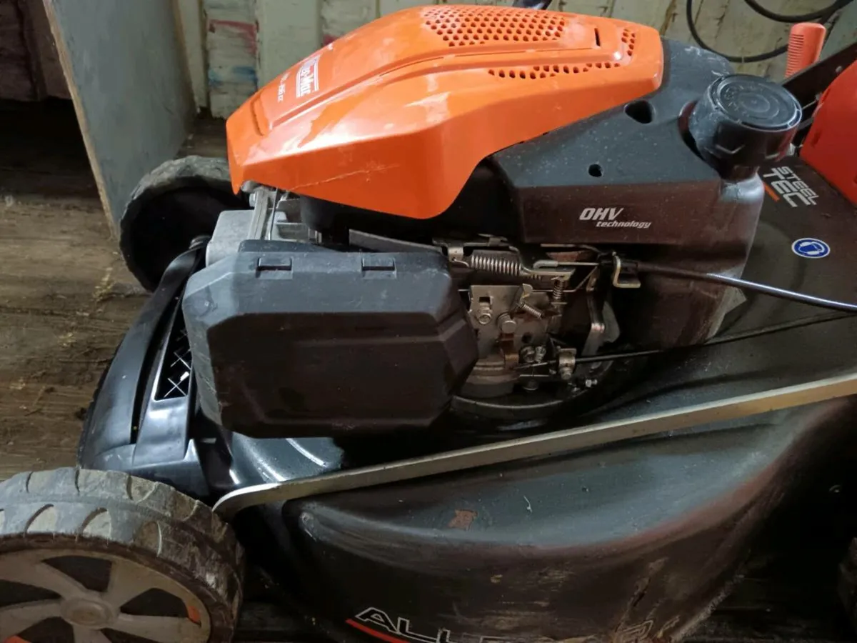 Oleo Mac k805 196cc - Image 3