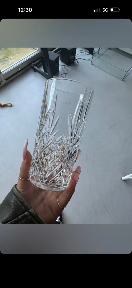 Box of crystal glasses - Image 1