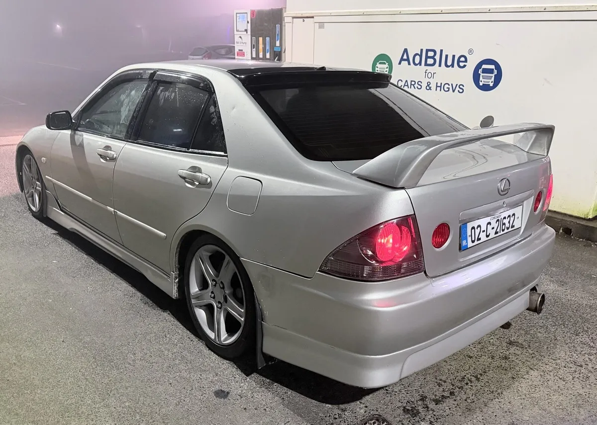 Irish reg 02 IS200 - Image 1