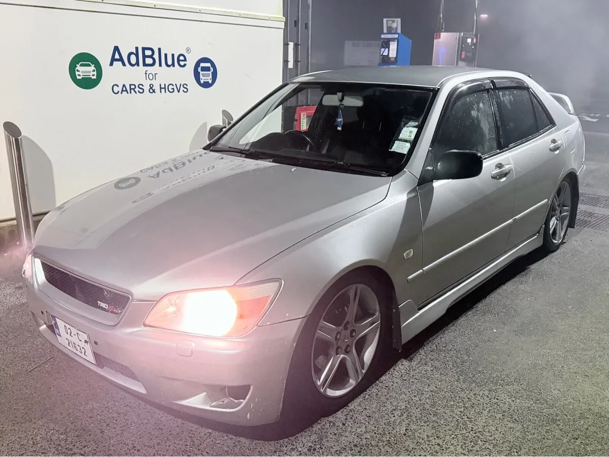 Irish reg 02 IS200 - Image 2