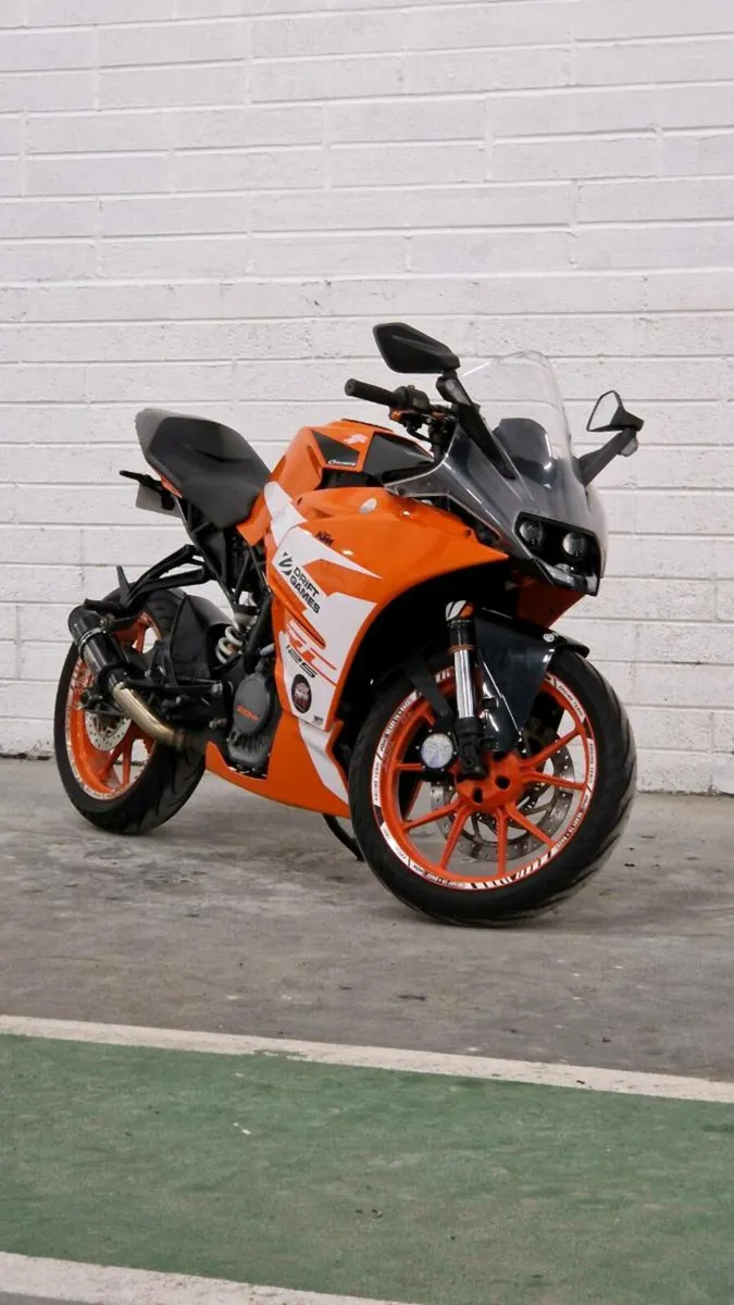 KTM RC125 - Image 2