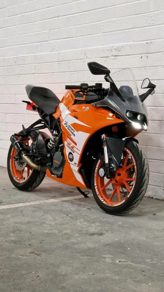 KTM RC125 - Image 3