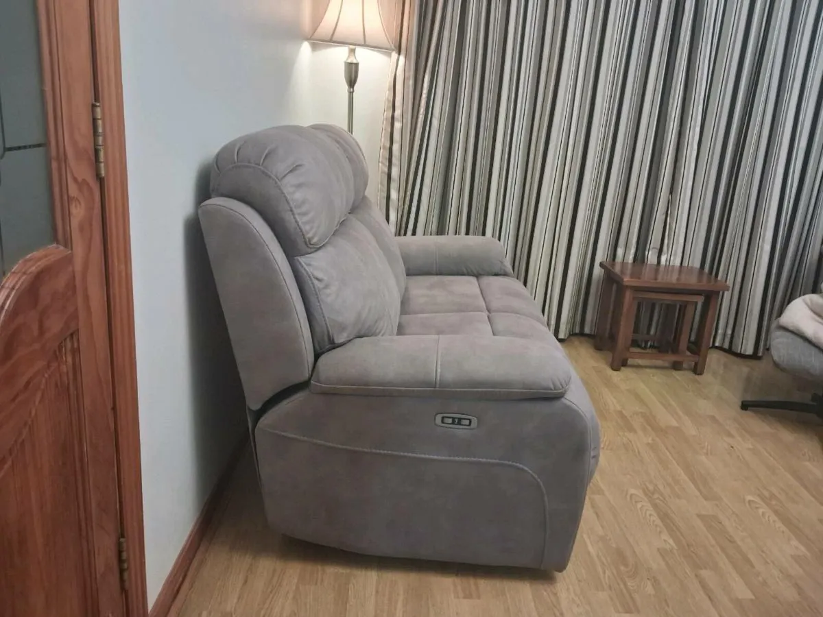 Electric 2 Seater recliner - Image 2
