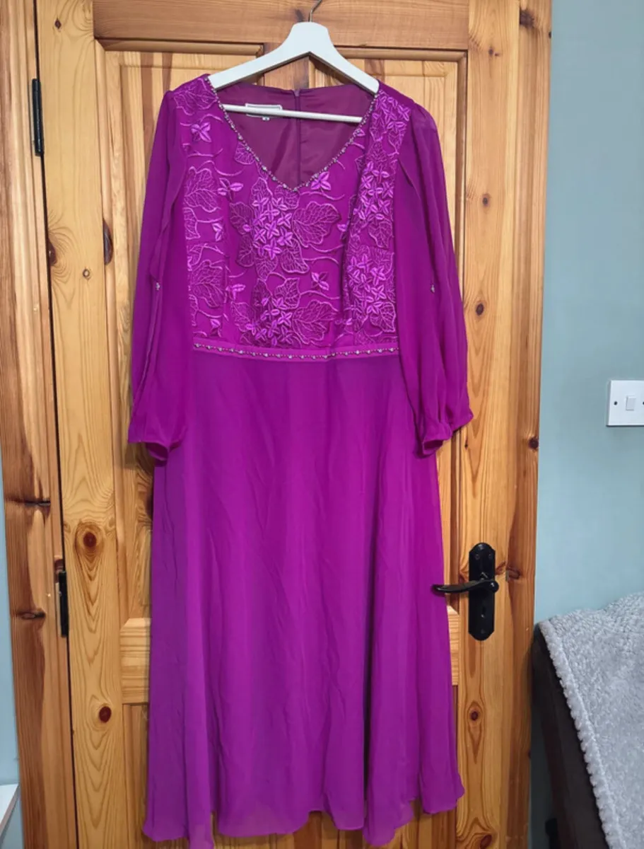 Mother of the bride dress - Image 1