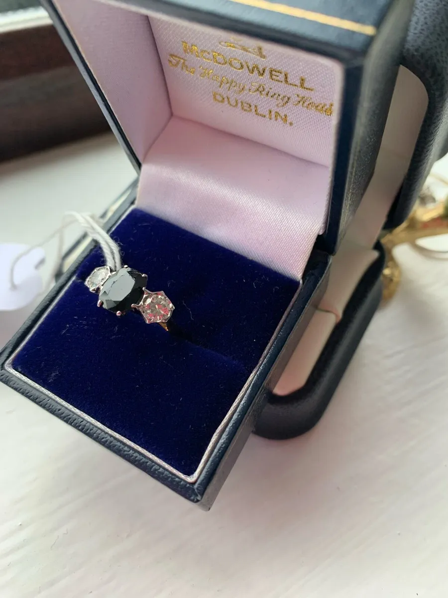 Sapphire and diamond 18 ct gold ring - Image 2