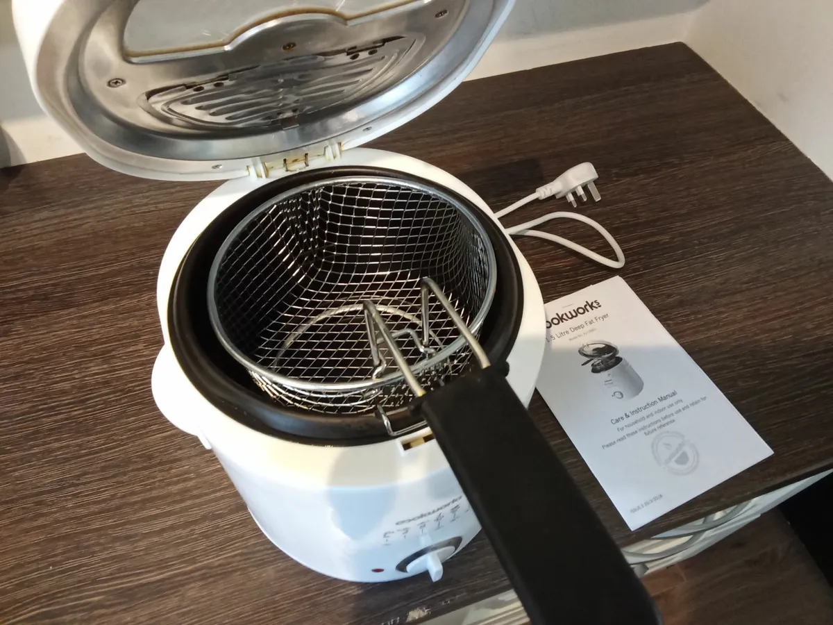 1.5 Litre Deep Fat Fryer. - Image 3