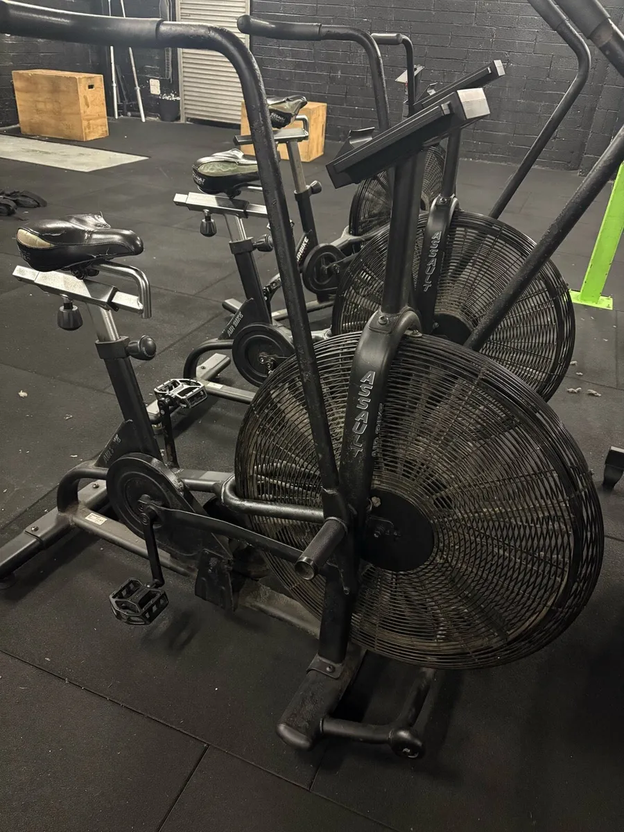 Gym equipment - Image 1