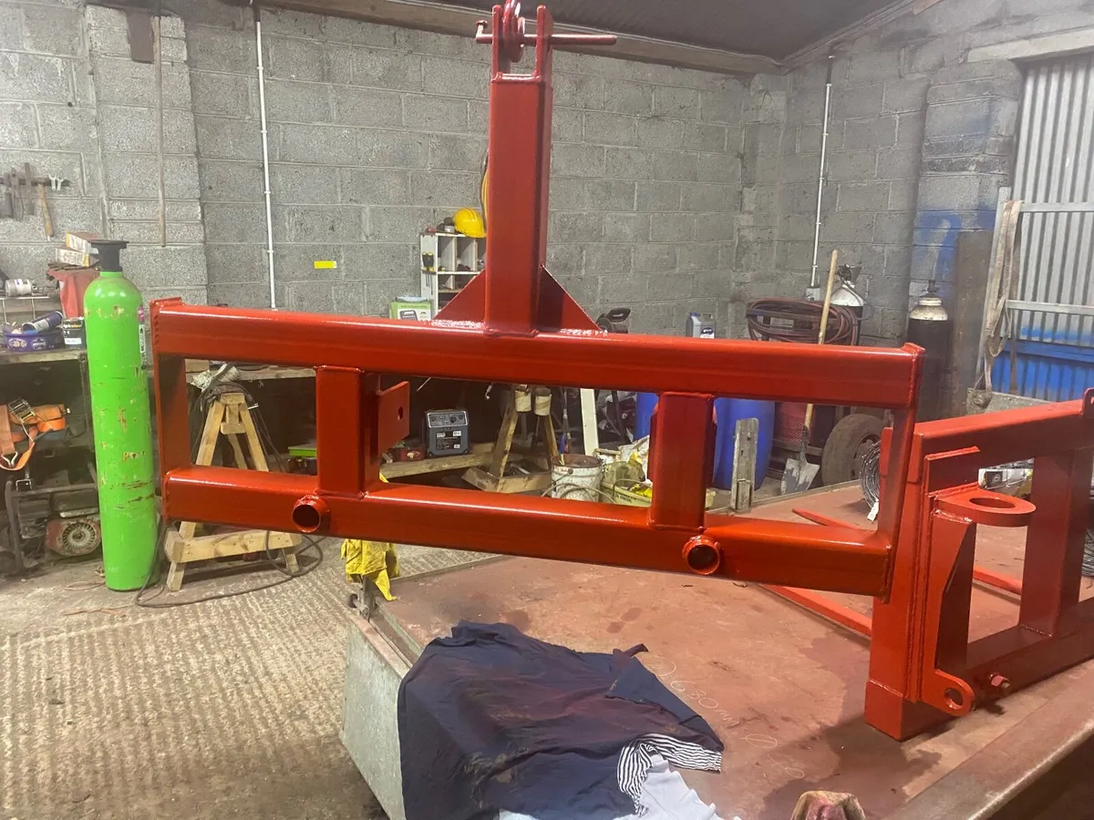 Bale spike - Image 2