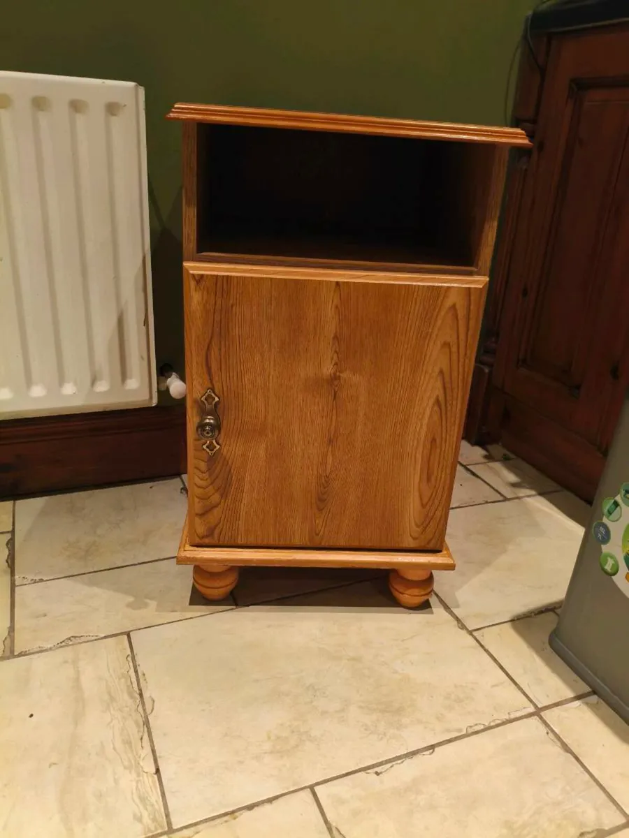 2 new beautiful bedroom lockers 80 - Image 1