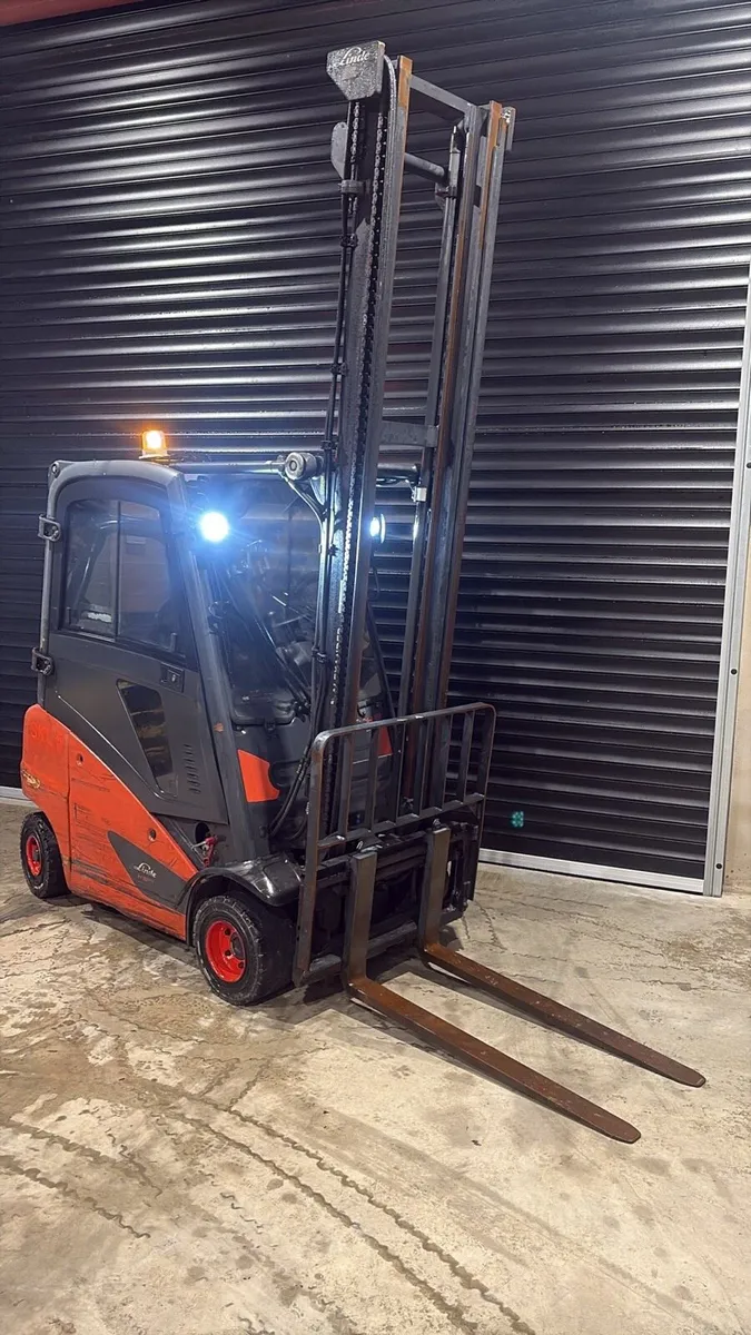 Linde H18 Gas Forklift 2018 - Image 2