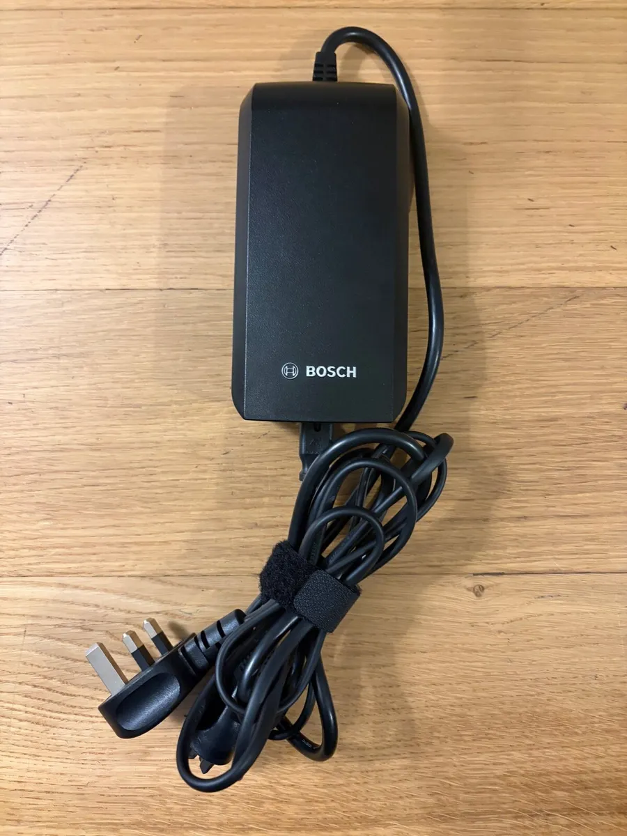 Cube Touring Hybrid One 400 Electric Bike Bicycle - Image 4