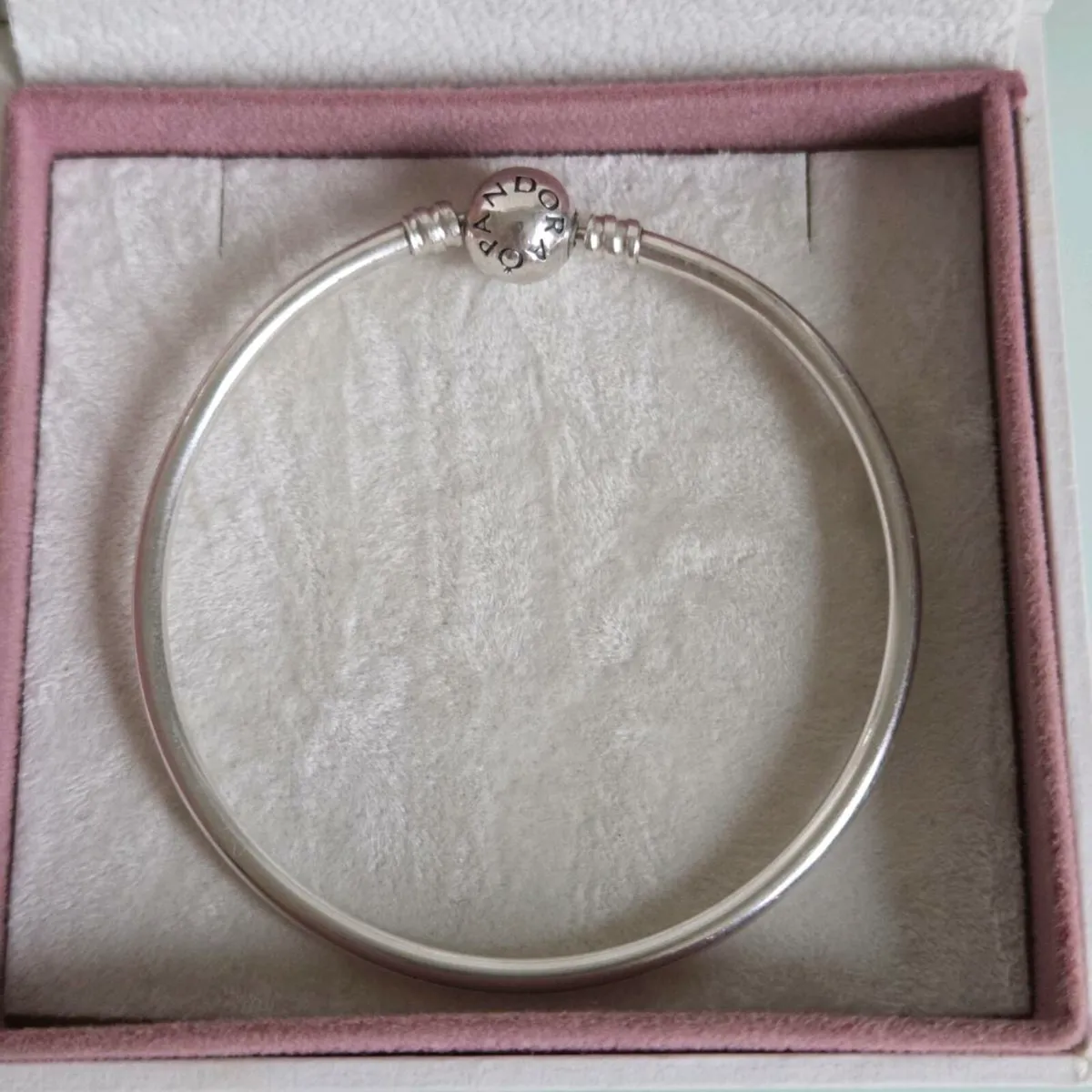 Pandora bracelet moments claps in great condition - Image 2