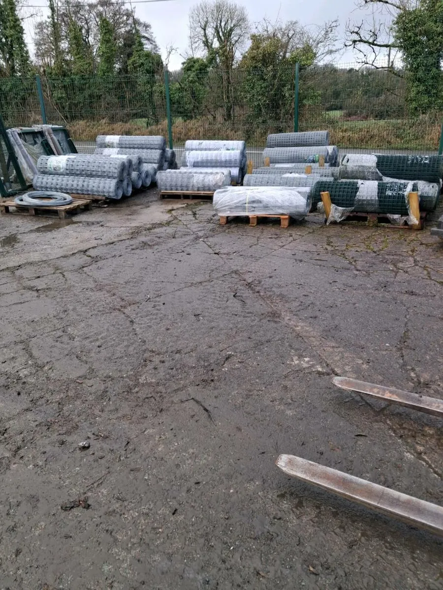 Horse wire fencing - Image 1