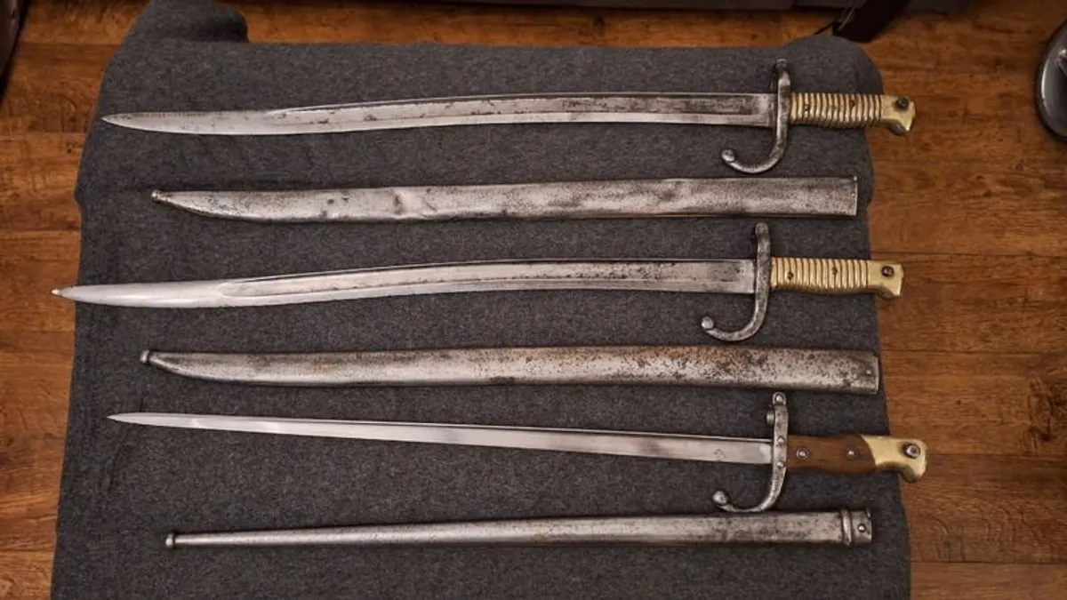 antique french bayonets - Image 4