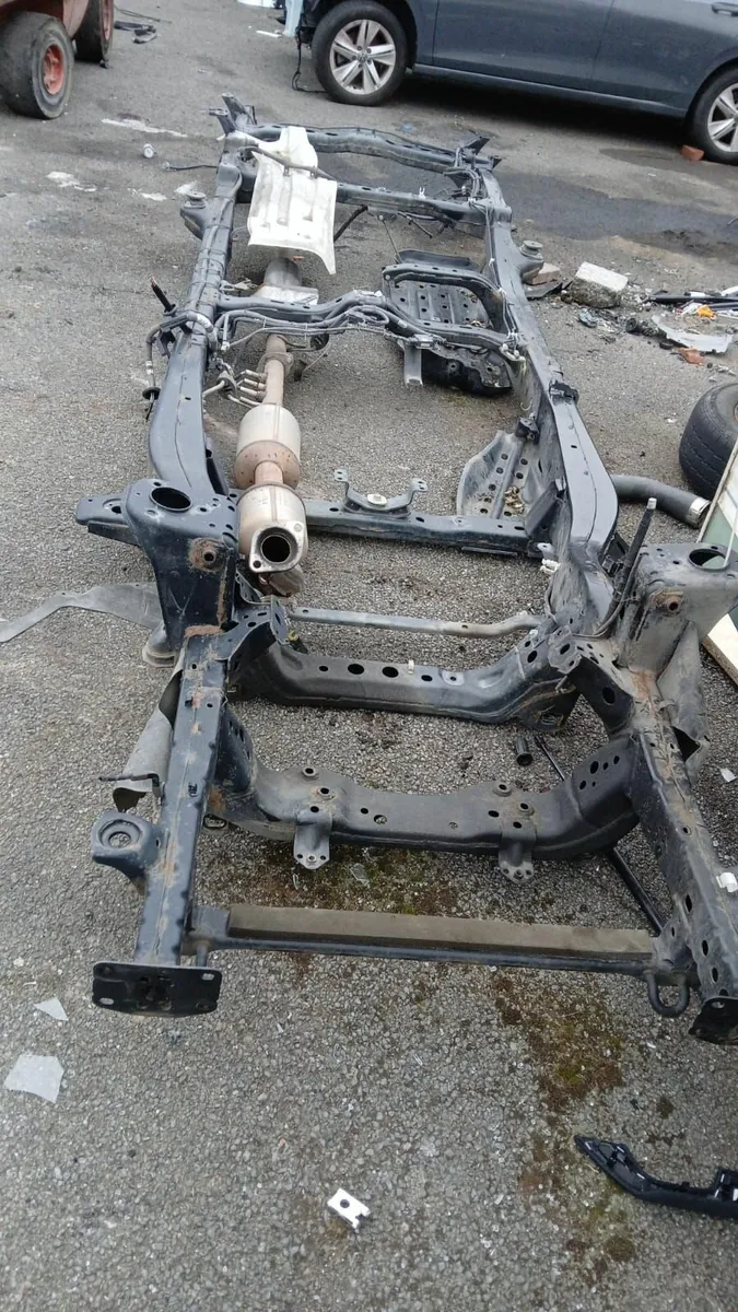 Toyota Hilux Chasis - Image 1