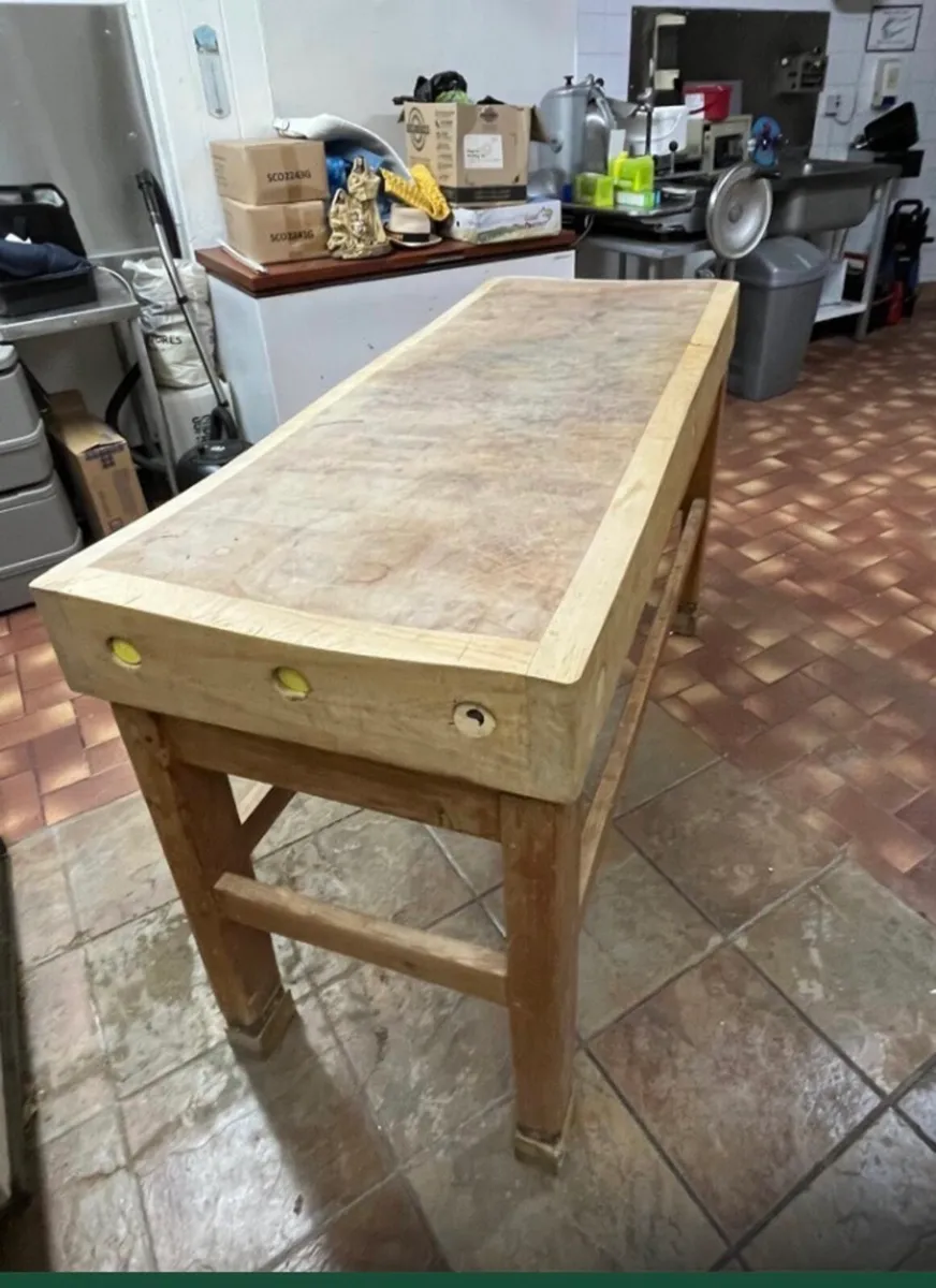 Butchers block & Burger Press. - Image 3