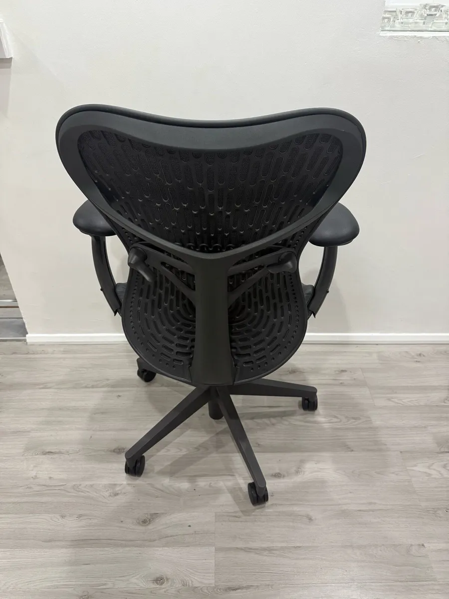 Herman Miller Mirra 2 Office Chair - Image 4
