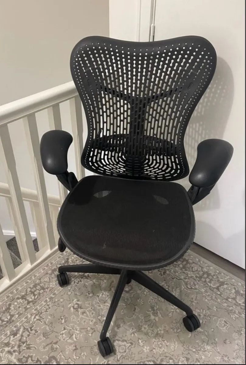 Herman Miller Mirra 1 Office Chair - Image 3