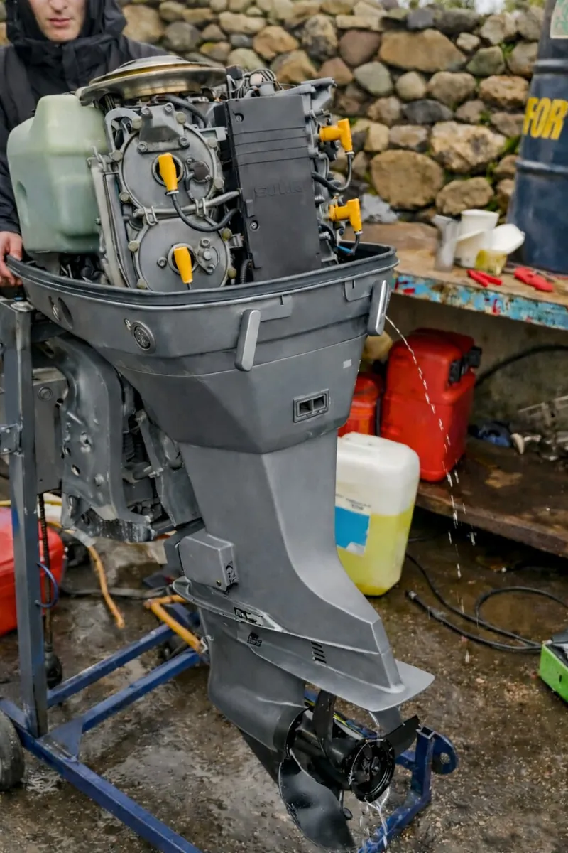 Suzuki 90HP 2-stroke Electric Start Tilt & Trim - Image 3