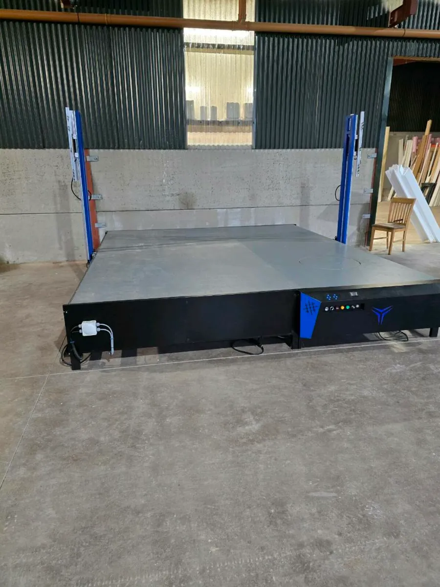 CNC Hotwire machine - Image 4