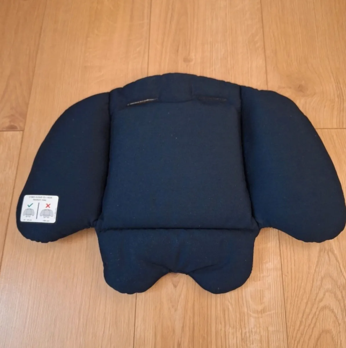 Cybex cloud Z2 i-Size Car Seat + Newborn Inlay - Image 4