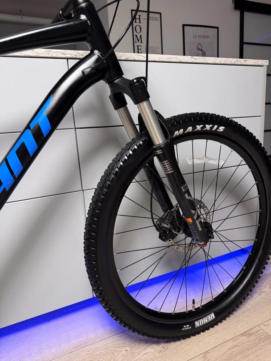 GIANT Talon 1 Hardtail Bike - Image 3