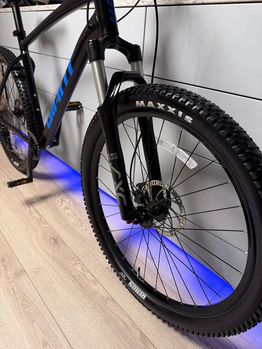 GIANT Talon 1 Hardtail Bike - Image 4