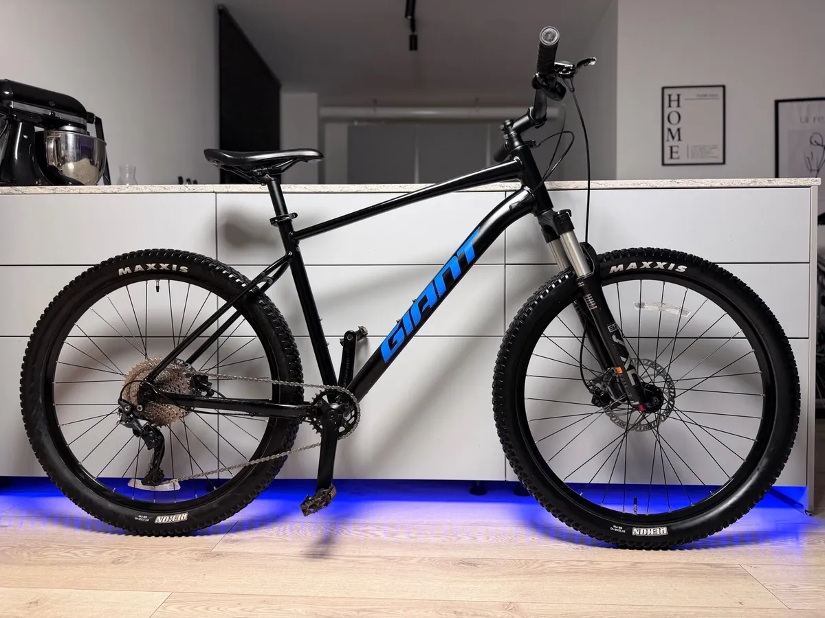 GIANT Talon 1 Hardtail Bike - Image 1