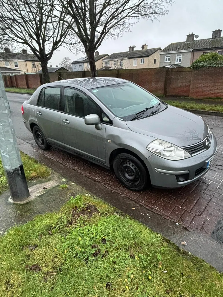 Nissan tida 2008 - Image 4