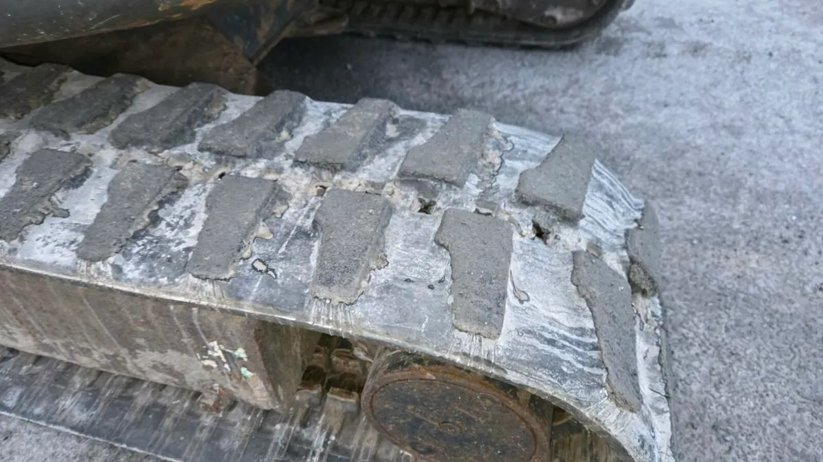 Mini Digger - Image 4