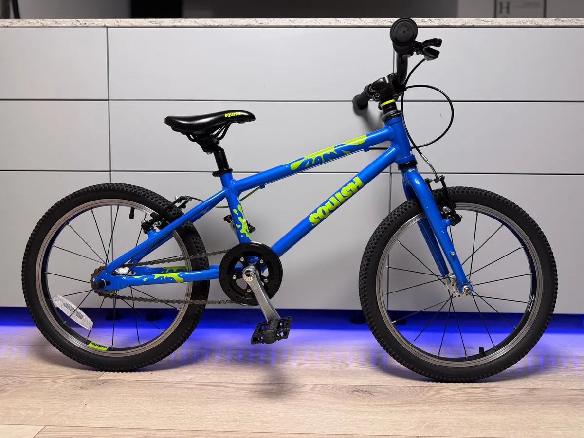 Squish Kids Bike 18 inch - Image 1