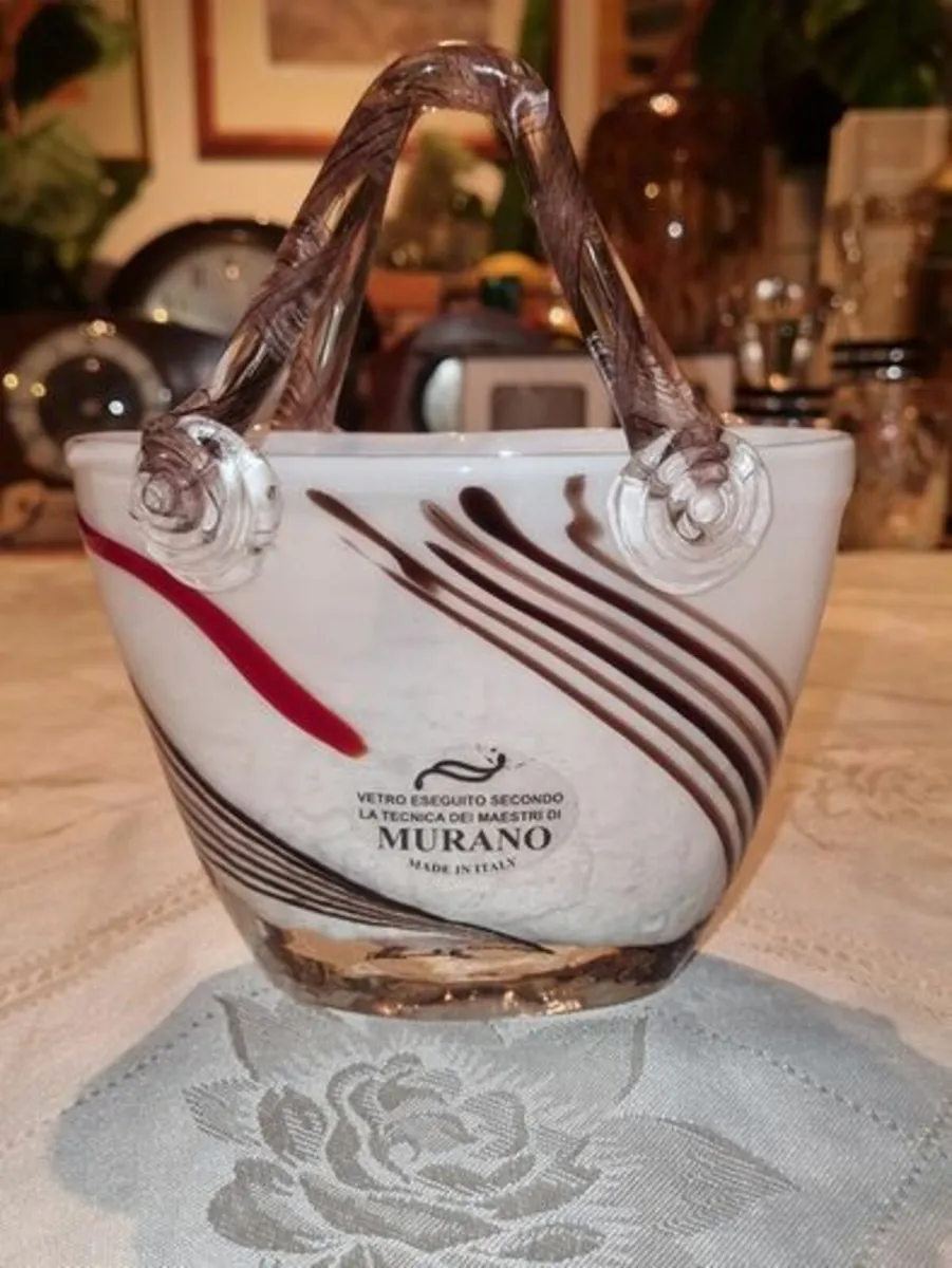 Murano glass basket - Image 1