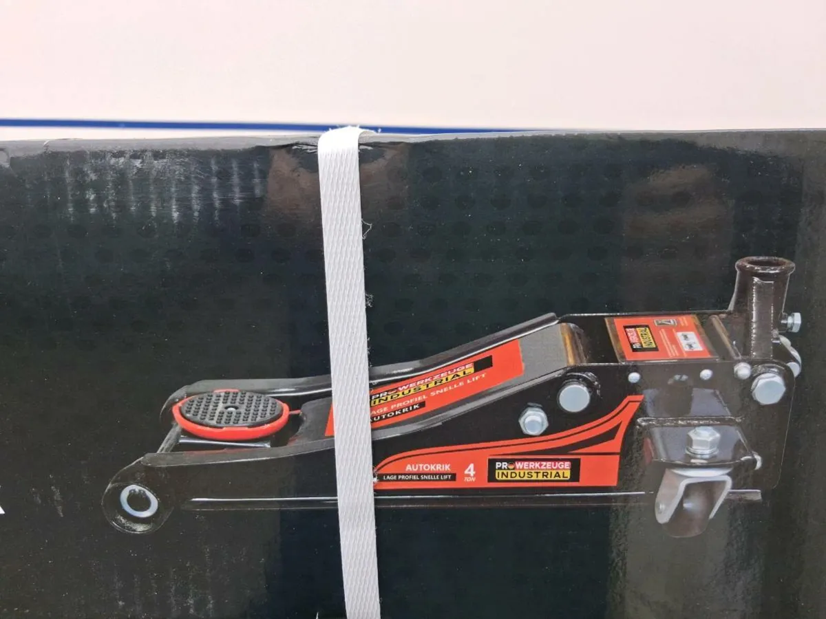 New 4toone low profile trolly jacks - Image 1