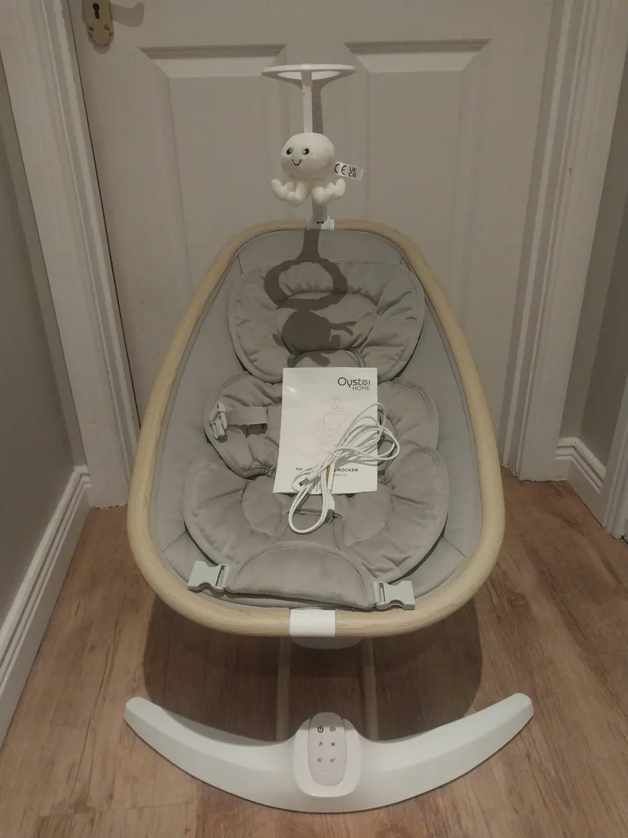 Baby Chair- Oyster Smart Motion Rocker - Image 1