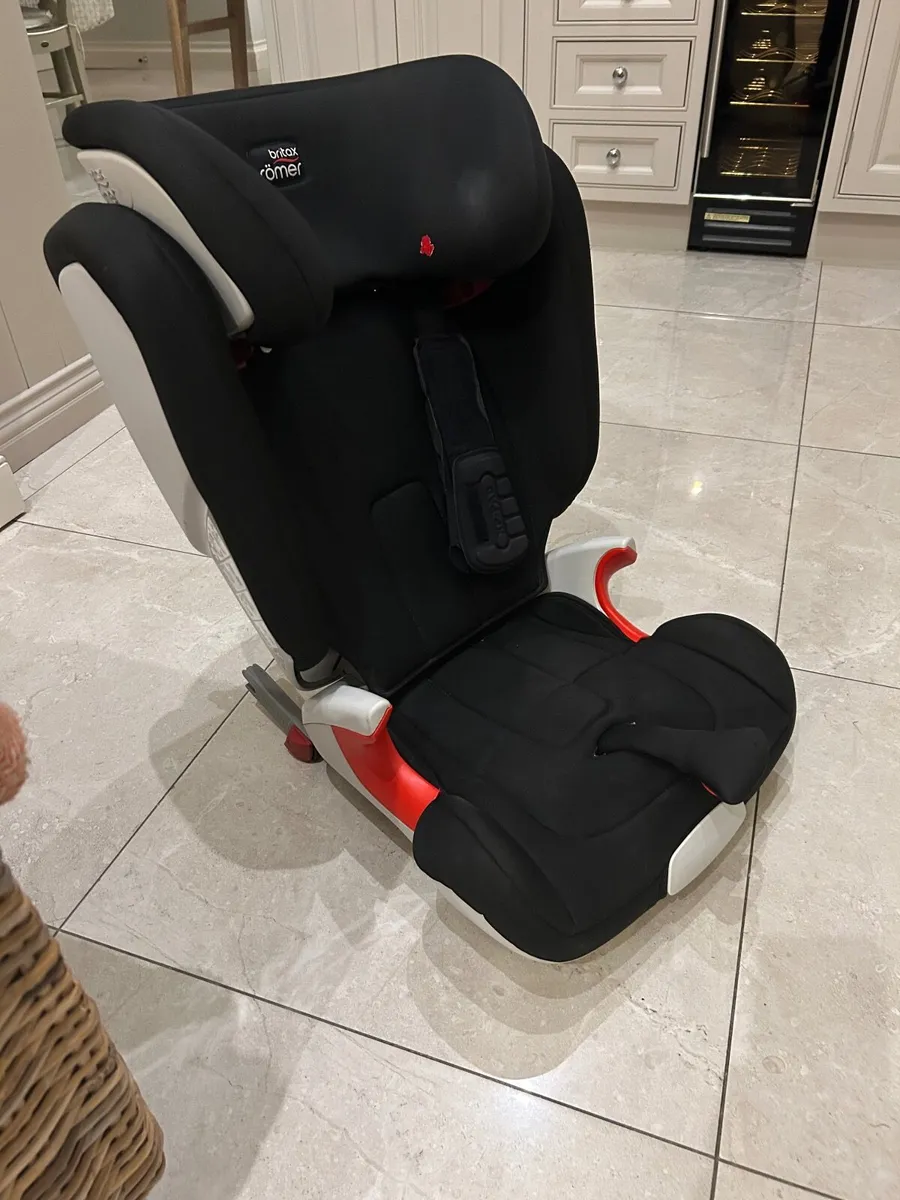 Britax car seat - Image 2
