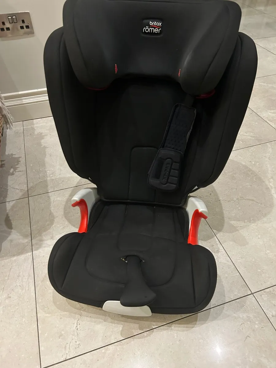 Britax car seat - Image 1