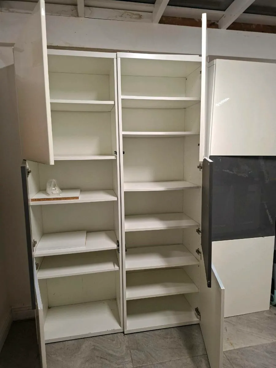 Furniture units - Image 2