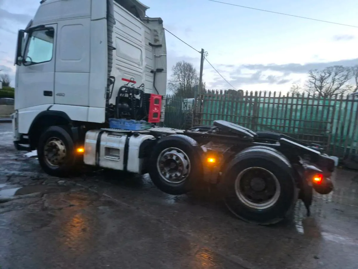 3 volvo tractor units - Image 2