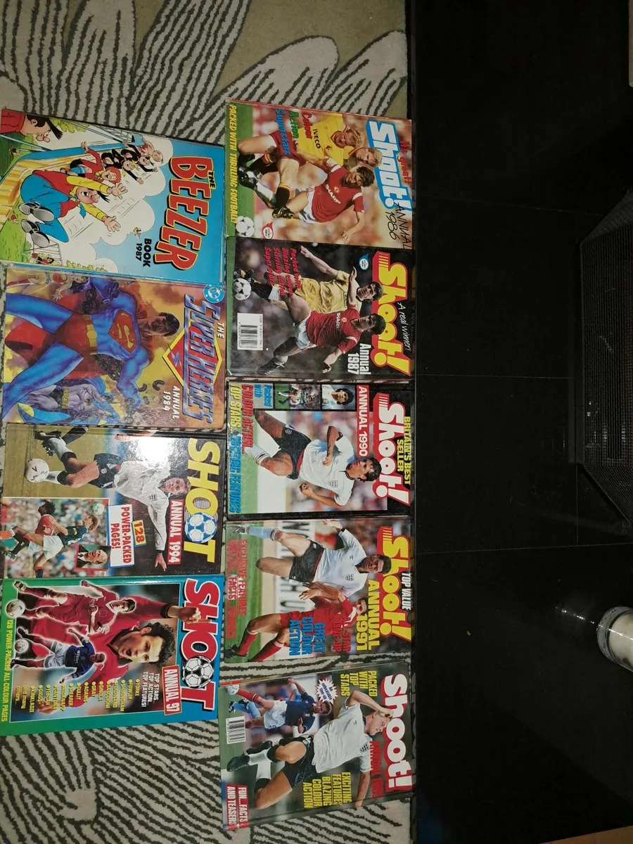 Old sport annuals - Image 1