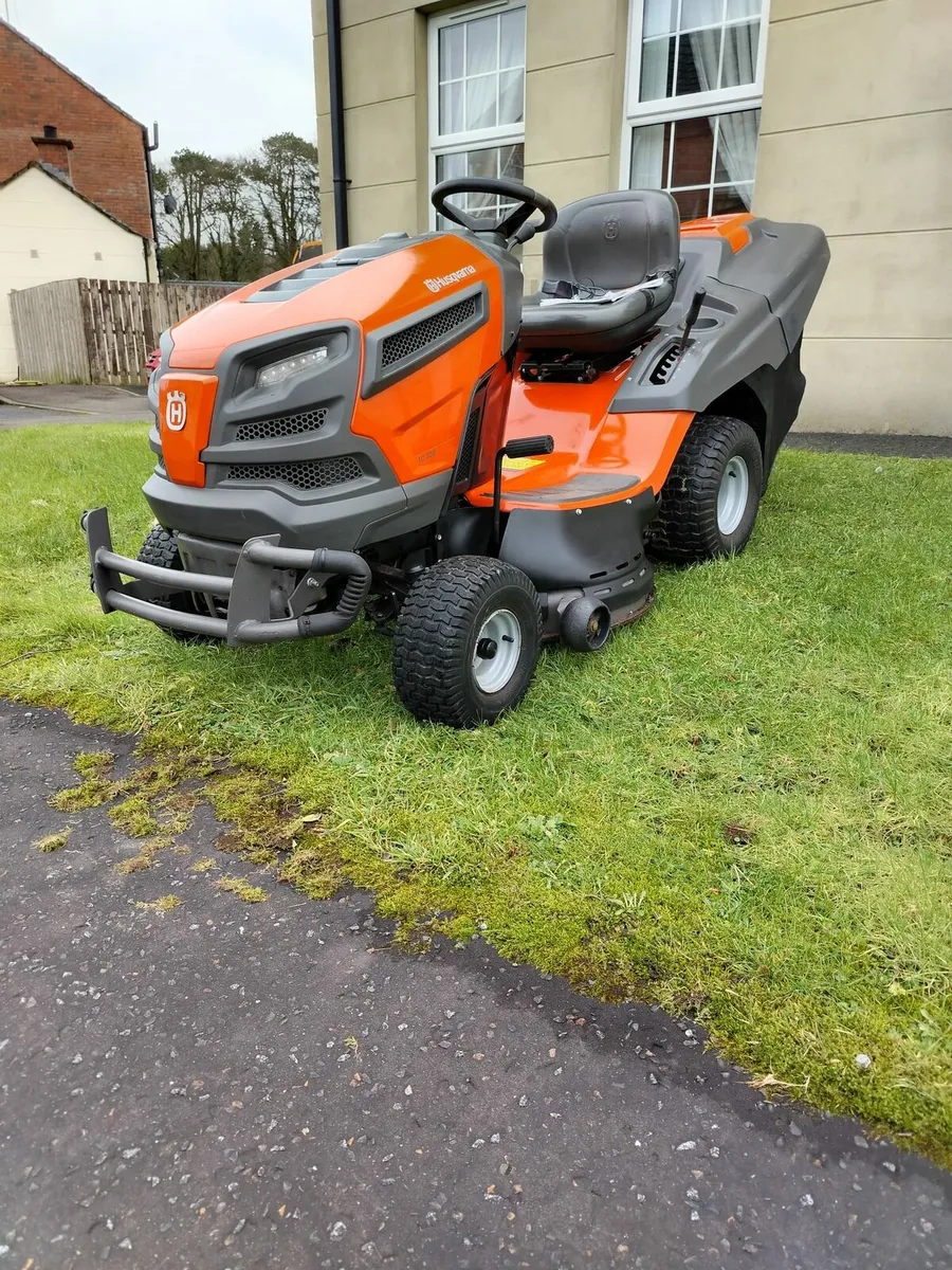 Husquvarna petrol ride on lawnmower - Image 1