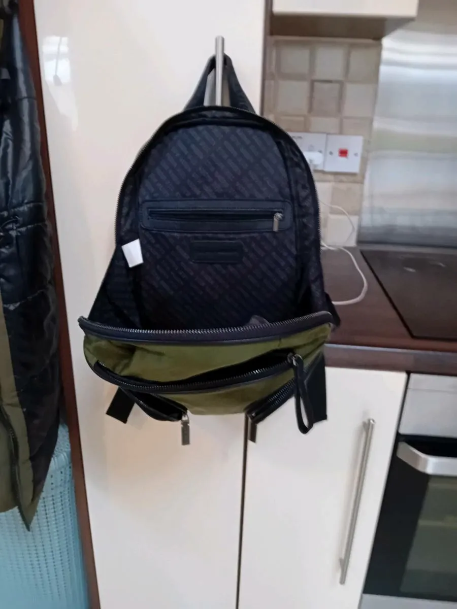 BACKS PACKS.  X.  8.  AS NEW - Image 2